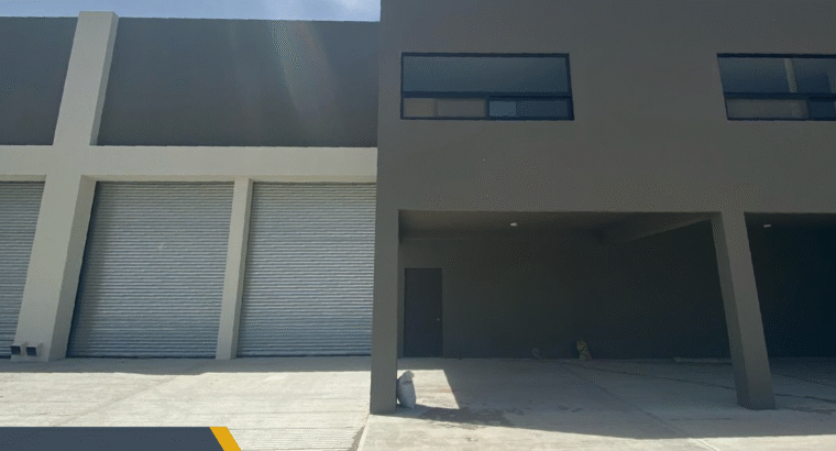 Bodega Industrial Av. Renta Herberto Castillo en Santa Catarina N.L.